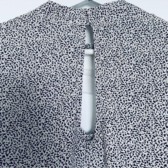 Sienna Sky Leopard Print Satin/Silk Cropped Blouse | Size: L - Picture 7 of 8